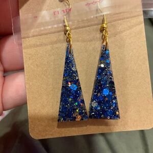 Elegant dangle earrings